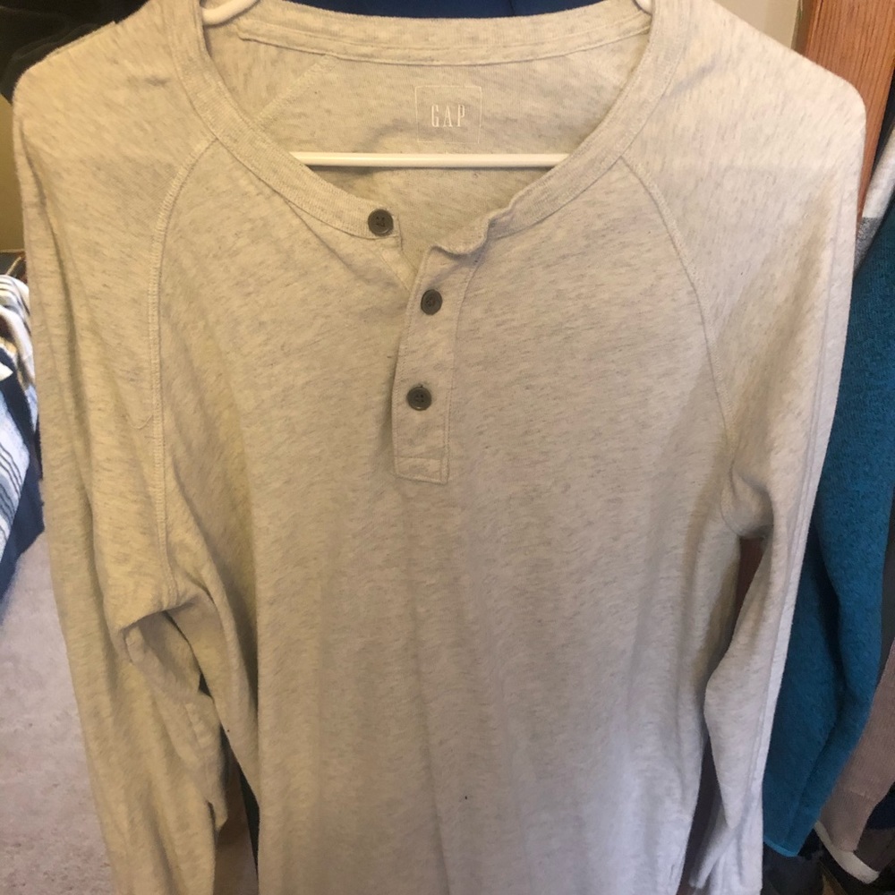 Men’s Gap henley shirt